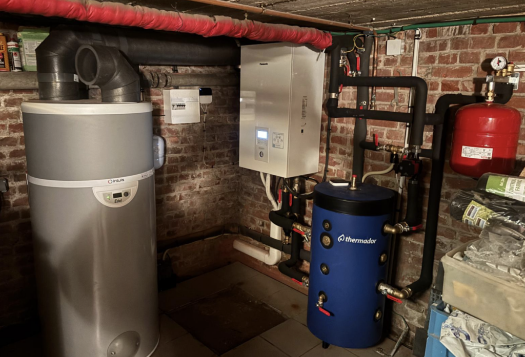 Combo pompe a chaleur et panneaux photovoltaiques Lumelio