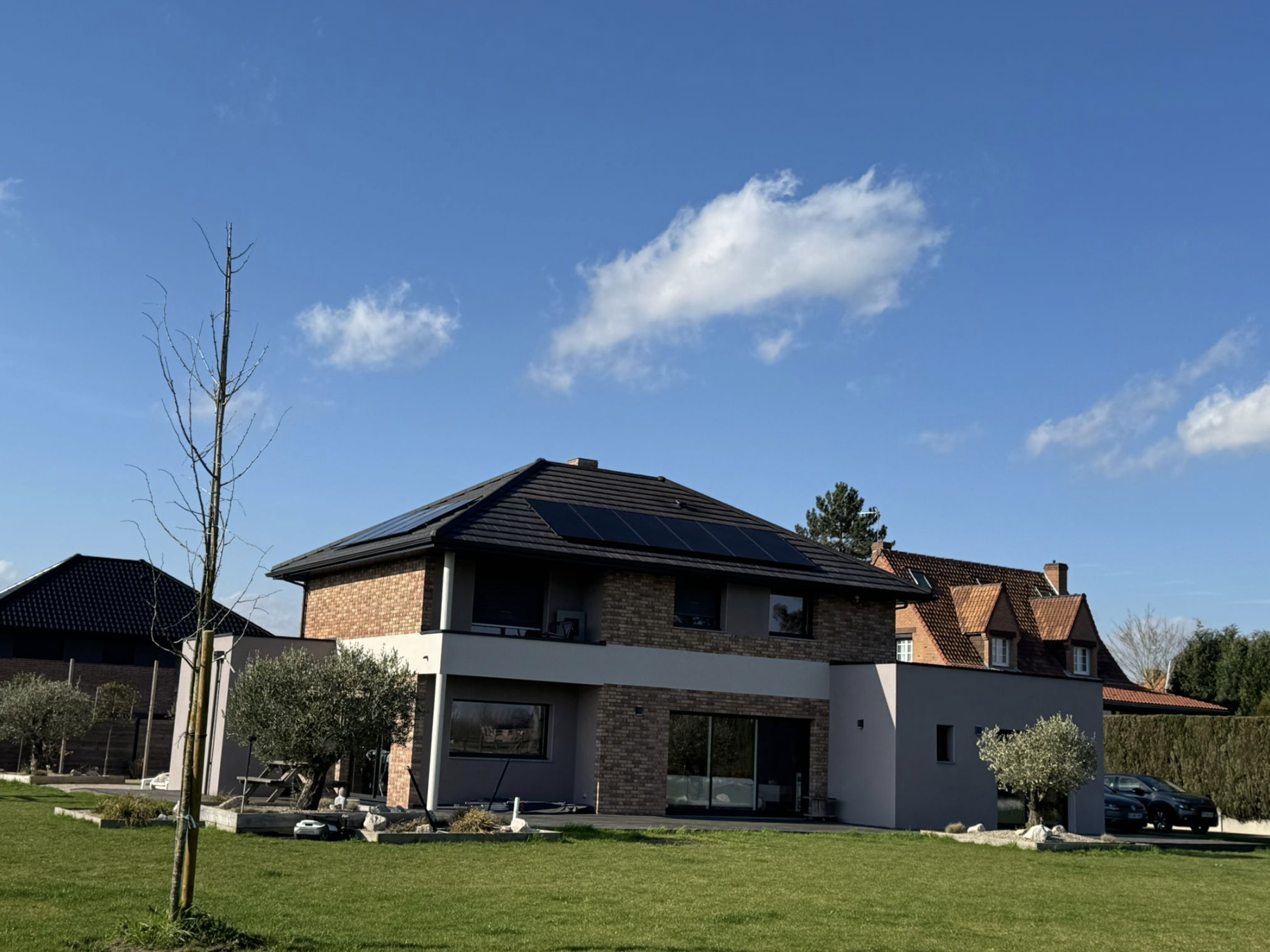 Panneaux photovoltaïques autour de Douai à Roost-Warendin