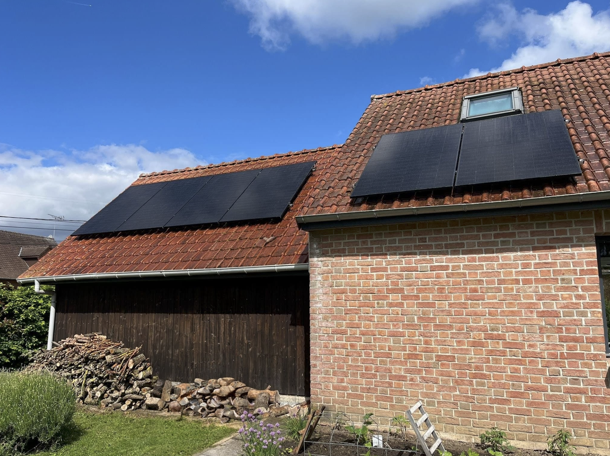 Installation photovoltaique sur maison a Lecelles